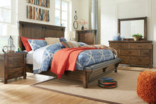 Load image into Gallery viewer, Lakeleigh California King Panel Bed with Upholstered Bench