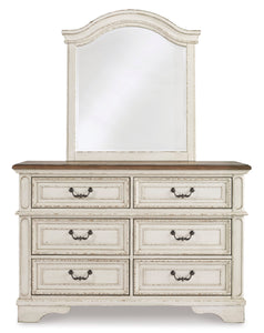 Realyn Small Dresser